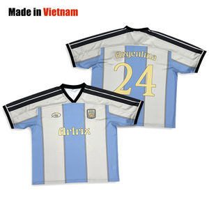 Camiseta de Fútbol Retro Personalizada con Diseño de Parches Sublimados a Rayas, Manga Corta y Transpirable - Product Image 1