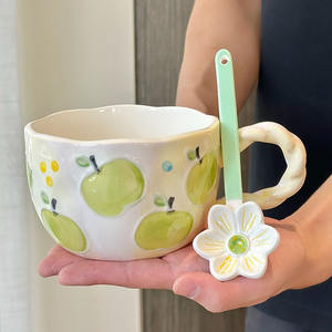 Taza de cerámica Apple de 500 ml con cuchara, diseño de dibujos animados, para desayuno, café, té, regalo - Product Image 4