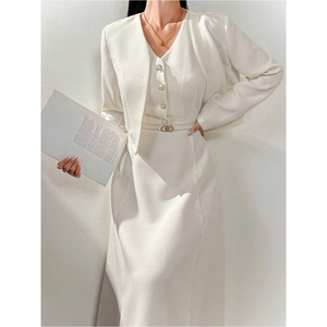 Elegante Completo <span class=keywords><strong>da</strong></span> Ufficio per Donna: Giacca, Cappotto, Top e Gonna, Caratteristiche Principali: Elegante Completo <span class=keywords><strong>da</strong></span> <span class=keywords><strong>Lavoro</strong></span> per Donne d'Affari - Product Image 2
