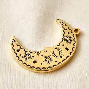 Colgantes de Acero Inoxidable Chapados en Oro con Diseño de Corazón Hueco, Luna, Nube y Flor para DIY, Accesorios de Joyería para Collares y Pulseras - Product Image 3