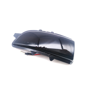 Luces LED Secuenciales Dinámicas Ámbar para Espejos Laterales, Intermitentes, Indicadores de Giro, Ahumadas para S60 C30 S80 V70 S40 V50 - Product Image 4