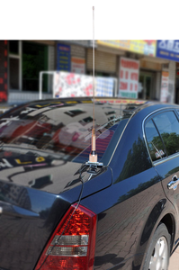 Antenne mobile VHF pour voiture Spring Base 136-174 MHz, dorée, pour radio VHF - Product Image 2