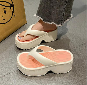 Pantuflas de gamuza suave de alta gama, aptas para uso en interiores y exteriores, pantuflas de invierno para mujer, cómodas y afelpadas, con función antideslizante. - Product Image 3