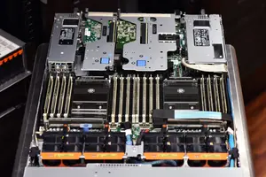Servidor de processador R6525 AMD EPYC 72F3 3.7GHz para computação de alto desempenho por atacado