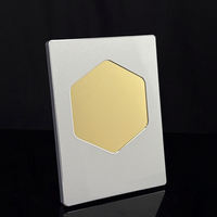 Plaque de récompense en aluminium argenté en gros avec miroir hexagonal doré, plaques de récompense en bois pour événements d'anniversaire MH-MJ0545