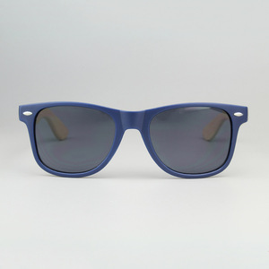 Nouvel arrivage de lunettes de soleil en bois UV400 pour hommes et femmes Logo personnalisé de style plage à la mode Vente en gros Promotionnel Soleil Blanc Jaune Rouge - Product Image 3