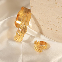 Ins populaire 18k plaqué or en acier inoxydable plume manchette Bracelet anneau pour les femmes étanche hypoallergénique ensembles de bijoux bijoux