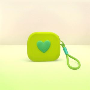 Wholesale New Heart-Shaped Mini Bag Bluetooth Earphone Organizer Pouch Handheld Soft Silicone Card Keychain Coin Purse Zipper - Product Image 2