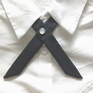 Cravatta a farfalla a croce stretta lunghezza regolabile - Product Image 1