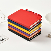 Cuaderno de Espiral Tamaño A6/A5 con Logotipo Personalizable, Inserto de Correa de Piel Sintética, Bolsillo Interior, Soporte para Bolígrafo y Encuadernación de Tapa Dura en Negro Neutro