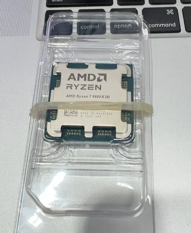 CPU AMD Ryzen 7 9800X3D CPU Amazon.com: AMD RYZEN 7 9800X3D 8-Core, 16-Thread Desktop