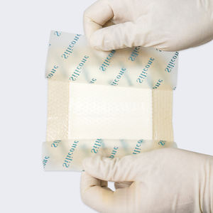 Bantalan busa silikon dengan pinggiran 10cm x 10cm untuk luka nyeri tempat tidur, cangkang Doot diabetes, perawatan luka bedah - Product Image 4