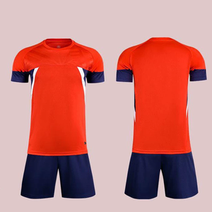 Uniforme de Fútbol Sublimado de Fábrica OEM, Conjunto para Club de Fútbol, Venta al por Mayor para Hombre, 100% Poliéster, Transpirable, de Secado Rápido, Pantalón Corto - Product Image 5