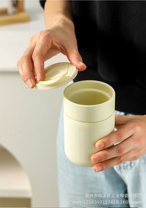 Venta caliente Listo para enviar Taza de cerámica con funda protectora de silicona, rubor | On-the-Go | Taza reutilizable para café o té - Product Image 2