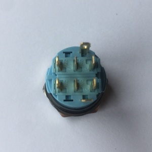 Símbolo de alimentación <span class=keywords><strong>12V</strong></span> LED azul 19mm Interruptor de botón de enganche 1NO 1NC SPDT <span class=keywords><strong>ON</strong></span>/<span class=keywords><strong>Off</strong></span> Impermeable Negro Shell Metal Redondo - Product Image 2