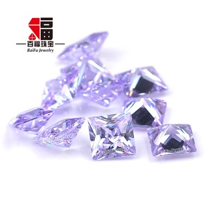 Baifu 3A Zircone cubique blanche taille carrée, pierres CZ en vrac, simulant un diamant brillant, vente en gros - Product Image 3