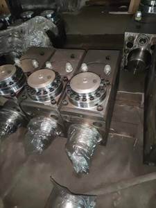 كومة الكسارة الهيدروليكية مطرقة Sb131 لـ 35 ، من خلال الترباس الصلب - Product Image 4