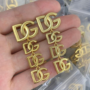 Boucles d'Oreilles Pendeloques de Créateur Inspirées des Lettres DG, Vente en Gros, Grand Modèle, Dernière Tendance de Mode, Bijoux de Luxe Populaires - Product Image 2
