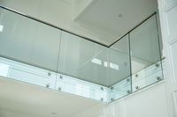 Rampe en verre avec panneaux en verre trempé pour l'installation sur les escaliers et les couloirs