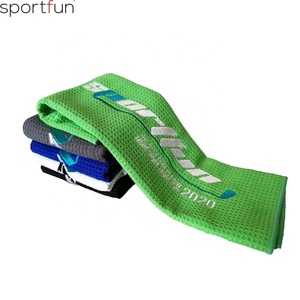 Serviettes de <span class=keywords><strong>golf</strong></span> en microfibre gaufrée d'olive personnalisées personnalisées professionnelles pour les clubs de <span class=keywords><strong>golf</strong></span> intérieurs extérieurs de salle de sport - Product Image 6