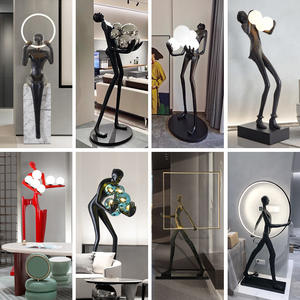 Lámpara <span class=keywords><strong>de</strong></span> Pie <span class=keywords><strong>con</strong></span> Diseño <span class=keywords><strong>de</strong></span> Escultura Humanoide, Luz LED, Resina y Vidrio, Diseño Moderno y Lujoso, Control por Botón, Decoración para Sala <span class=keywords><strong>de</strong></span> Estar o Sala <span class=keywords><strong>de</strong></span> Exposiciones - Product Image 3