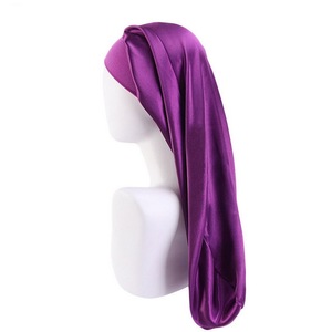 Bonnet en satin réglable de qualité supérieure avec bande élastique pour cheveux longs – Meilleure vente - Product Image 2
