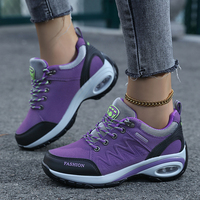Nouvelles chaussures de sport pour femmes personnalisées en usine, logo personnalisé, chaussures de sport d'extérieur antidérapantes, semelles souples, chaussures à lacets augmentant la taille, chaussures athlétiques