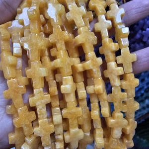 MJ3198 <span class=keywords><strong>Piedra</strong></span> Semipreciosa Natural, Cuentas <span class=keywords><strong>de</strong></span> <span class=keywords><strong>Jade</strong></span> <span class=keywords><strong>Verde</strong></span> Teñidas en Varios Colores con Forma <span class=keywords><strong>de</strong></span> Cruz - Product Image 3