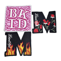 Parches Bordados Autoadhesivos Surtidos Y2K con Dibujos Animados de Flores, Fresas y Caras Sonrientes para Decoración de Cuadernos, Ropa y Manualidades