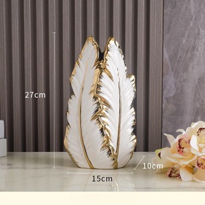 Vase en Céramique Haut de Gamme Moderne et de Luxe Léger, Décoration Créative pour Entrée de Salon et Meuble TV, Décoration d'Intérieur Personnalisée - Product Image 6