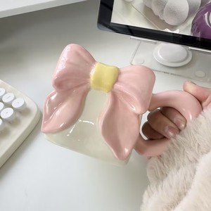 L Factory Direct Sales Ins Cute Hand-painted Bow Ceramic Cup Creative <strong>Princess</strong> Coffee <strong>Mug</strong> - Product Image 4