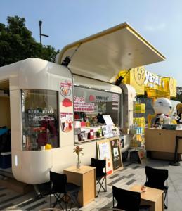 Rimorchio Bar per Feste con Sistema Audio Integrato, Pareti LED Cambia Colore e Refrigeratore per Birra <span class=keywords><strong>alla</strong></span> <span class=keywords><strong>Spina</strong></span> per Eventi Notturni - Product Image 6