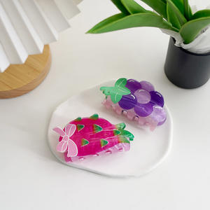 Clips en acrylique à fruits imprimés UV de style européen et américain, accessoires de cheveux rétro mignons pour femmes, vente en gros personnalisée. - Product Image 6