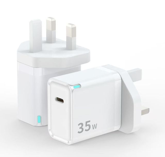 Fast Charging Two Ports PD 35W QC3.0 Super Quick Fast Wall Charger Type-C USB  and TYPE C PORT PD WALL CHARGER for IPHONE