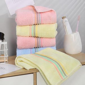 Beauté en polyester de bonne qualité, serviettes d'hôtel de massage au <span class=keywords><strong>spa</strong></span> Serviette de bain épaissie Serviette de salon grise/ - Product Image 3