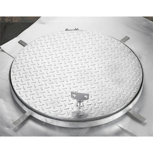 แผงรั้วเหล็กชุบสังกะสีแบบจุ่มร้อนเชื่อมด้วยเหล็กกล้าคาร์บอนสำหรับใช้งานกลางแจ้ง ทนทาน ได้รับการรับรองมาตรฐาน <span class=keywords><strong>ISO</strong></span> ระดับอุตสาหกรรมจาก Jiulong - Product Image 1