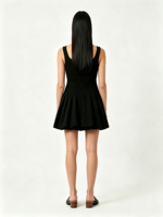 Robe courte pour femme, col en U, sans manches, en maille côtelée, style débardeur, avec taille nouée et jupe évasée froncée