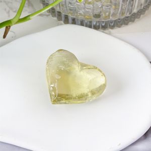 คริสตัลซิทรินธรรมชาติทรงหัวใจขัดเงาสไตล์วินเทจขายส่ง สำหรับงานฝีมือ ของขวัญ และของตกแต่งบ้าน - Product Image 2