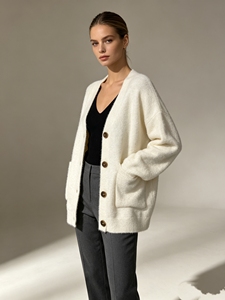 Cárdigan de punto para mujer, estilo boutique, moderno, oversize, con cuello en V, abotonado, color liso, para uso diario informal. - Product Image 2