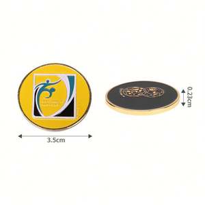 Équipement d'entraînement de football : Kit d'arbitre complet avec cartes, sifflets, drapeaux et lanceur de jetons pour les matchs - Product Image 5