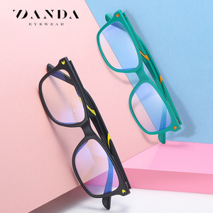 Danda – lunettes anti-lumière bleue pour enfants de 7 à 12 ans, monture rectangulaire TR90, verres en résine, Protection des yeux - Product Image 2
