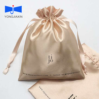 Vente en gros de sacs d'emballage pour perruques de cheveux en satin avec cordon de serrage pour faisceaux de cheveux