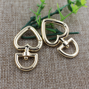 Fábrica <span class=keywords><strong>de</strong></span> forma <span class=keywords><strong>de</strong></span> <span class=keywords><strong>corazón</strong></span> primavera hebilla bolso hardware <span class=keywords><strong>gancho</strong></span> giratorio <span class=keywords><strong>gancho</strong></span> <span class=keywords><strong>de</strong></span> hardware clave <span class=keywords><strong>gancho</strong></span> - Product Image 5