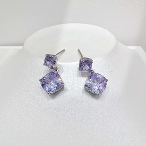Pendientes de plata de ley 925 con circonita cúbica en forma de corazón, diseño de mariposa arcoíris de verano, para mujer. - Product Image 4