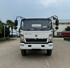 Camion malaxeur à béton SINOTRUK HOWO de 5 mètres cubes à haute capacité avec moteur haute puissance de 4L, couleur blanche - Product Image 2