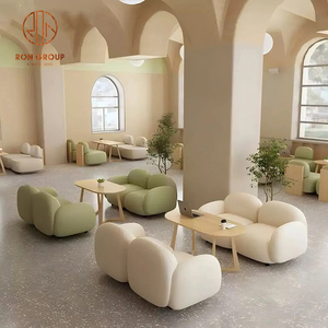 Nội thất nhà hàng hiện đại đặt ghế sofa hình tròn màu be và xanh lá cây với Bàn cà phê bằng gỗ và thiết kế đệm mềm cho quán cà phê - Product Image 5
