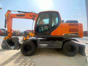 Nuevo Neumático para Excavadora de Ruedas DEVELON DX150W DX150WE - Product Image 2