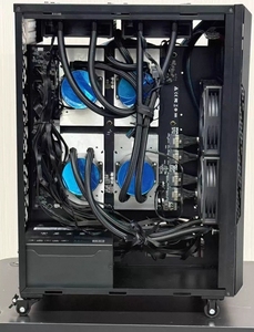 เวิร์กสเตชัน AI ออลอินวันแบบเชื่อมต่อระหว่างกันด้วย 4-GPU NVLink พร้อมการ์ดประมวลผล HBM2 ขนาด 16GB จำนวน 4 ใบ - Product Image 2