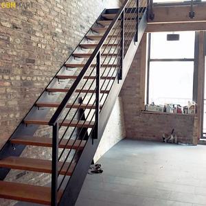 CBMMart Marches en bois entièrement couvertes au design 3D unique avec lumière LED et garde-corps en verre fixe permettant de gagner de l'espace. - Product Image 4