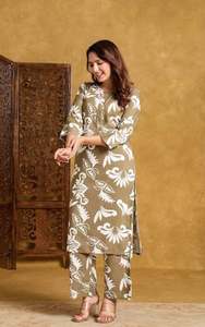 Ladies Designer Coord Set Modern Western Wear Apparel Women Lounge Wear Coord Set Soft Fabric Comfort Set - Product Image 2